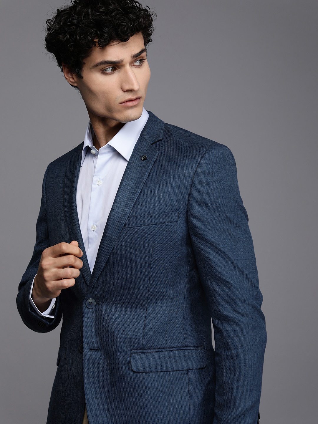 Raymond Men Textured Notched Lapel Collar Slim Fit Single Breasted Formal Blazer, Navy blue
Raymond Men Textured Notched Lapel Collar Slim Fit Single Breasted Formal Blazer, Navy blue