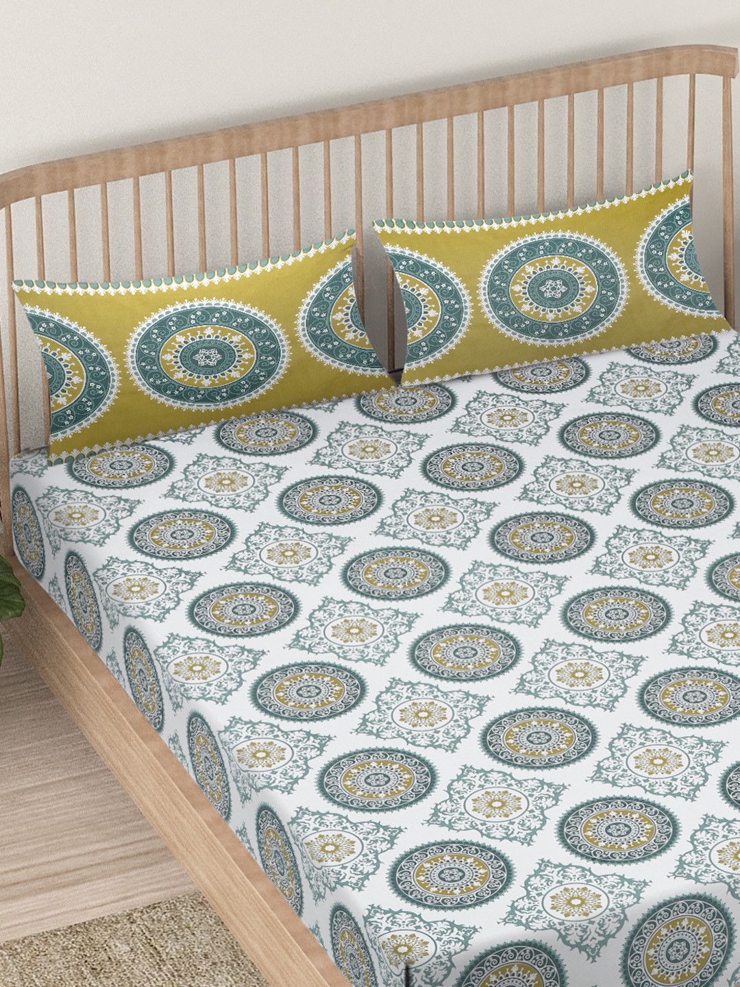 EK BY EKTA KAPOOR Mosaic White & Green Masaic Print Cotton King Bedsheet 2 Pillow Covers
EK BY EKTA KAPOOR Mosaic White & Green Masaic Print Cotton King Bedsheet 2 Pillow Covers