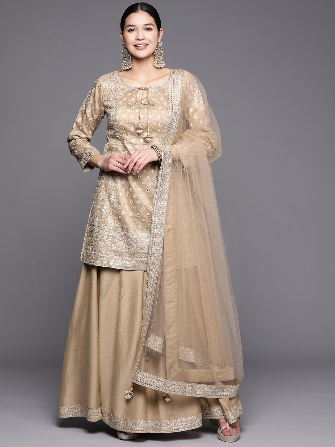 Libas Women Ethnic Motifs Embroidered Pure Silk Kurti With Palazzos & With Dupatta, Beige
Libas Women Ethnic Motifs Embroidered Pure Silk Kurti With Palazzos & With Dupatta, Beige