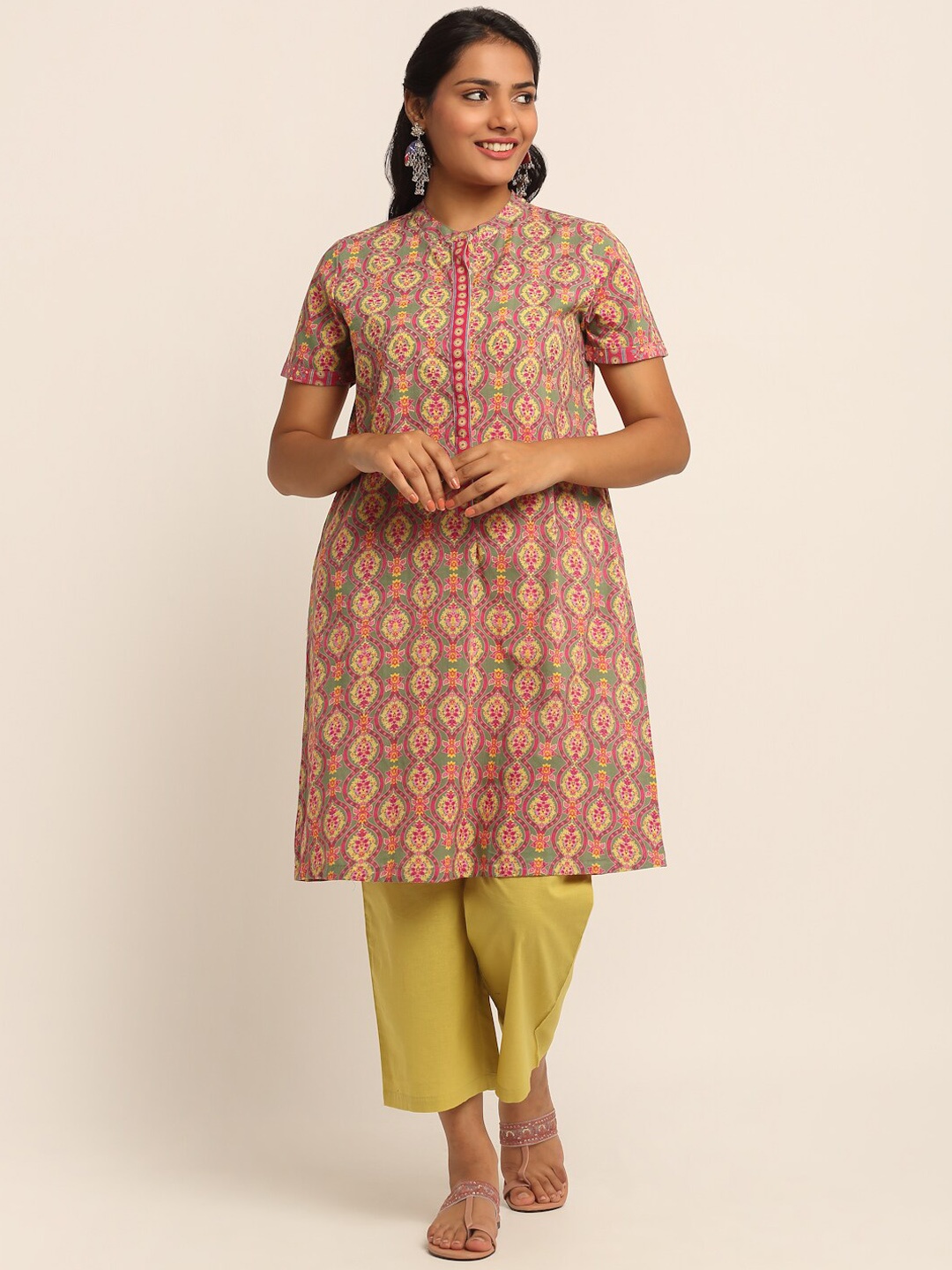 EK BY EKTA KAPOOR Women Green & Maroon Printed Pure Cotton Front Placket Indie Prints Kurta
EK BY EKTA KAPOOR Women Green & Maroon Printed Pure Cotton Front Placket Indie Prints Kurta