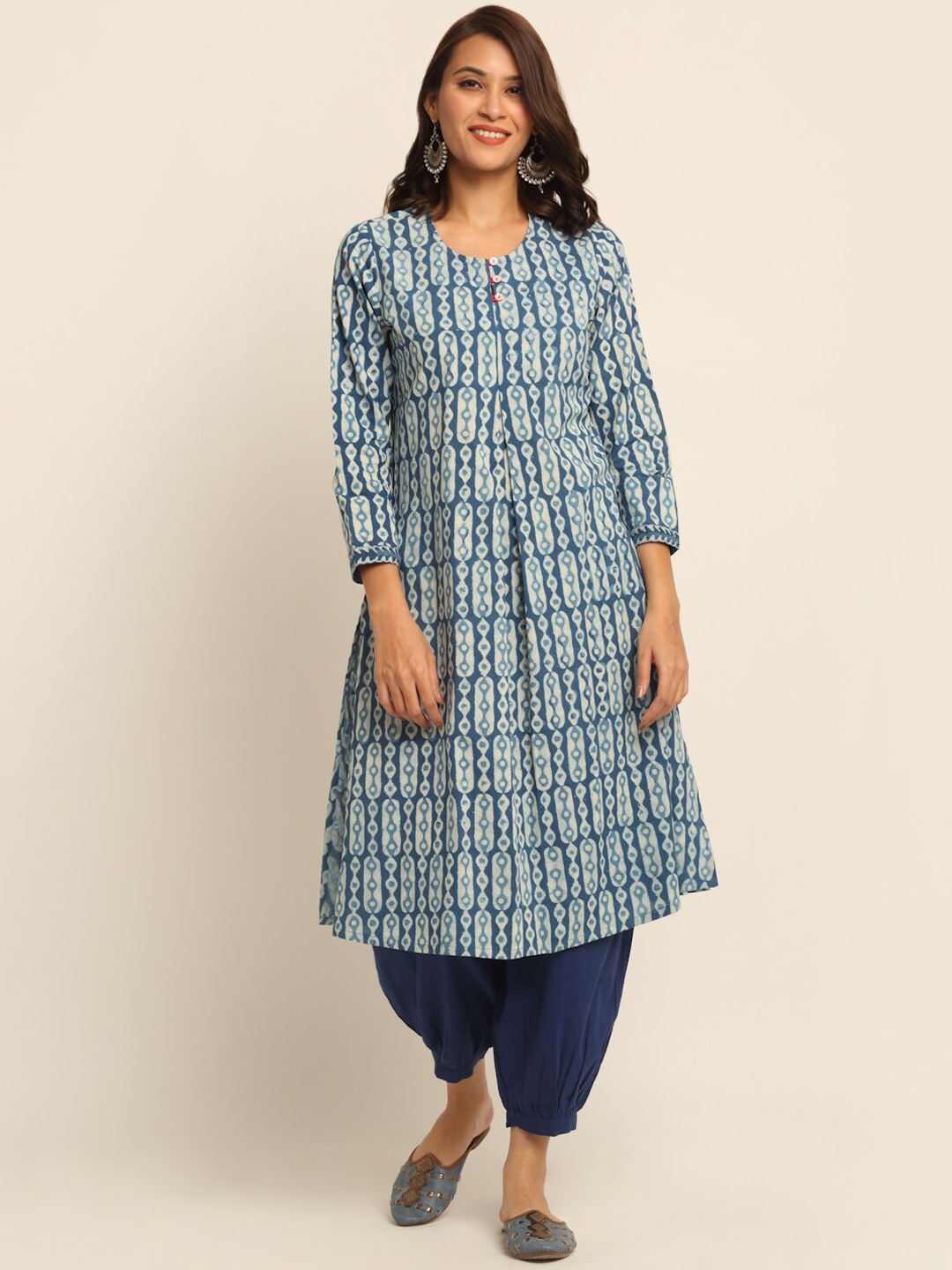 EK BY EKTA KAPOOR Women Blue Block Print Indigo Cotton A-Line Kurta With Contrast Buttons
EK BY EKTA KAPOOR Women Blue Block Print Indigo Cotton A-Line Kurta With Contrast Buttons