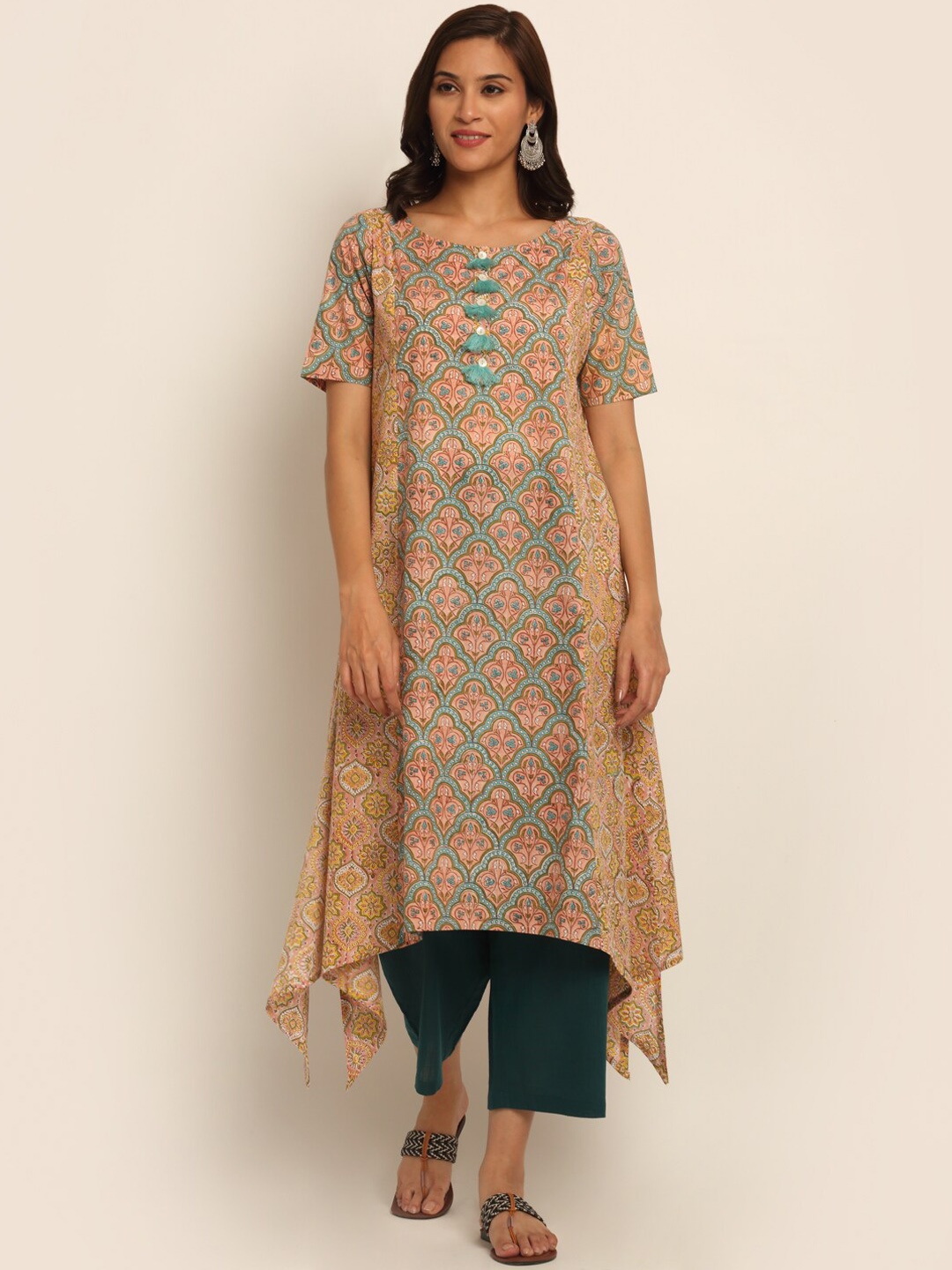 EK BY EKTA KAPOOR Women Beige & Blue Floral Block Printed Handkerchief Cotton Kurta
EK BY EKTA KAPOOR Women Beige & Blue Floral Block Printed Handkerchief Cotton Kurta
