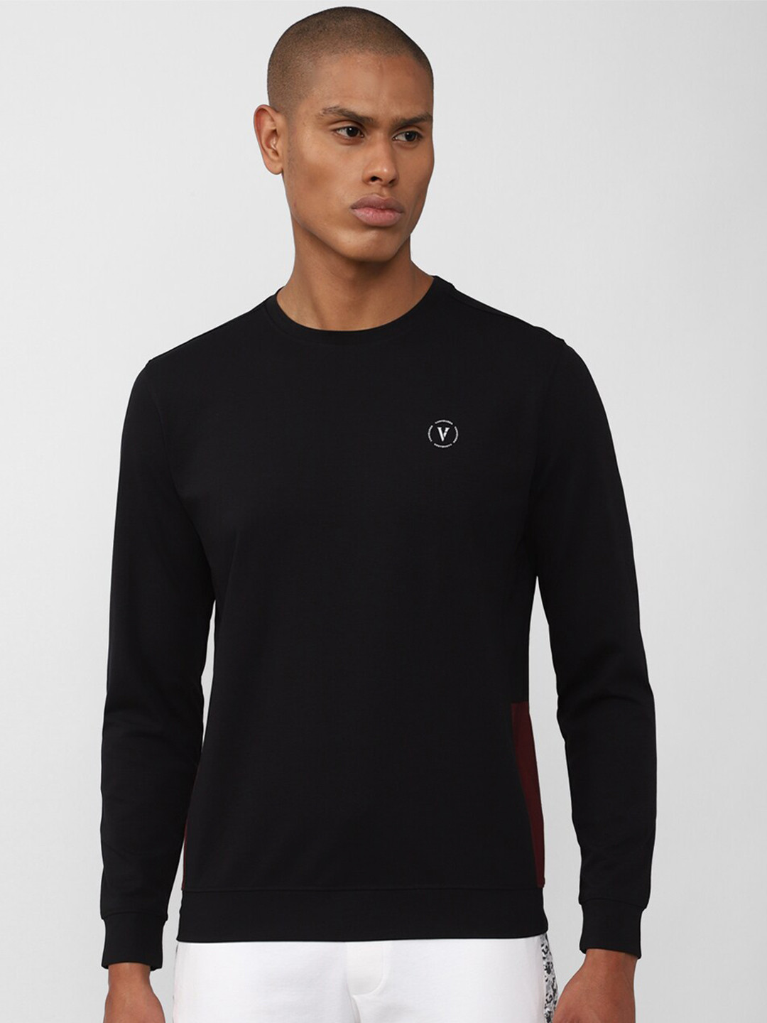 Van Heusen Flex Men Black Solid Sweatshirt 
Van Heusen Flex Men Black Solid Sweatshirt