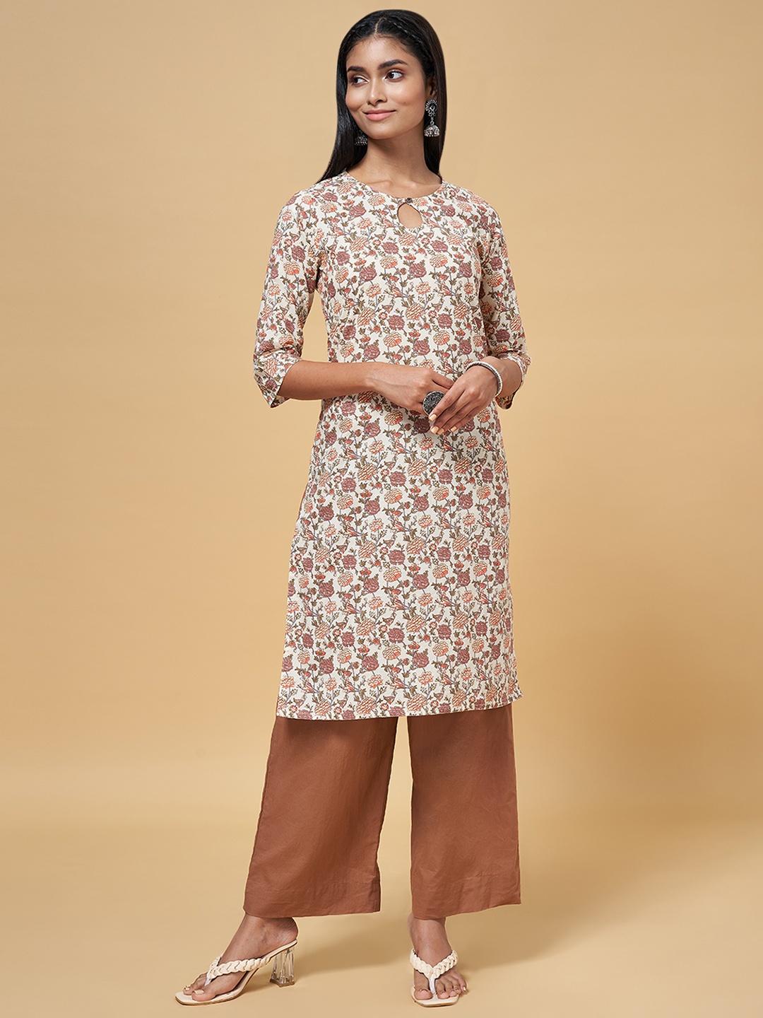 RANGMANCH BY PANTALOONS Women Off White & Brown Printed Pure Cotton Kurta with Palazzos
RANGMANCH BY PANTALOONS Women Off White & Brown Printed Pure Cotton Kurta with Palazzos