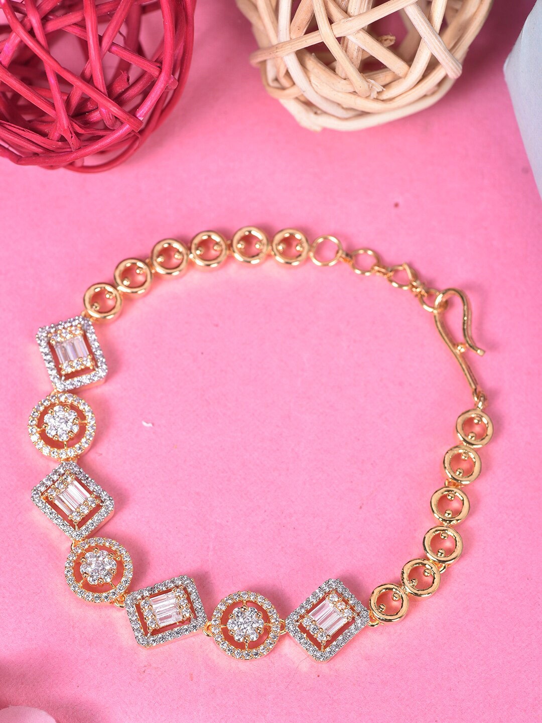 Saraf RS Jewellery Women Gold-Toned & White Brass American Diamond Gold-Plated Link Bracelet
Saraf RS Jewellery Women Gold-Toned & White Brass American Diamond Gold-Plated Link Bracelet