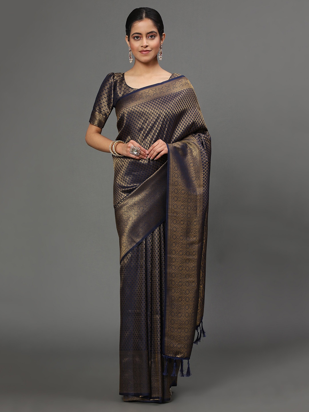 Ekta Textiles Women Navy Blue & Gold-Toned Woven Design Zari Pure Silk Banarasi Saree
Ekta Textiles Women Navy Blue & Gold-Toned Woven Design Zari Pure Silk Banarasi Saree