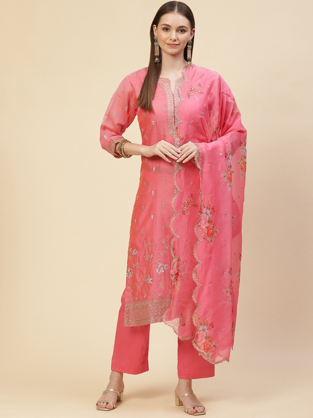 Meena Bazaar Women Pink Floral Embroidered Thread Work Chanderi Silk Kurta with Trousers & With Dupatta
Meena Bazaar Women Pink Floral Embroidered Thread Work Chanderi Silk Kurta with Trousers & With Dupatta