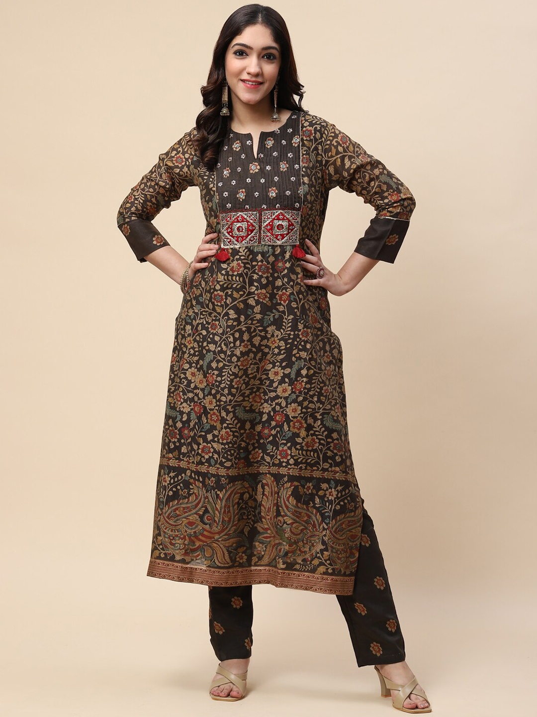 Meena Bazaar Women Brown Floral Printed Sequinned Chanderi Silk Kurta with Trousers
Meena Bazaar Women Brown Floral Printed Sequinned Chanderi Silk Kurta with Trousers