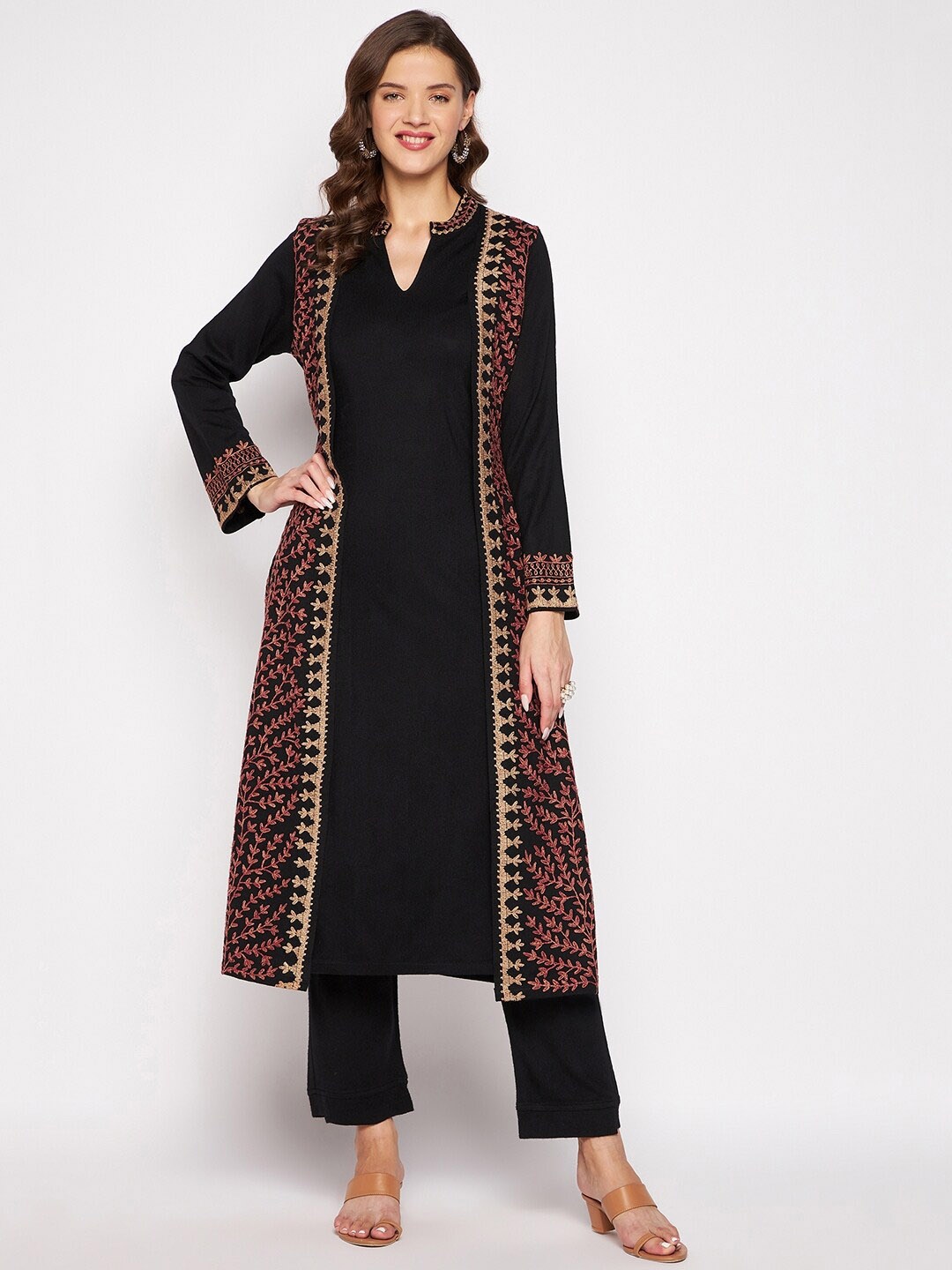 Zigo Winter Wear Women Black Floral Embroidered Thread Work Kurta with Trousers
Zigo Winter Wear Women Black Floral Embroidered Thread Work Kurta with Trousers