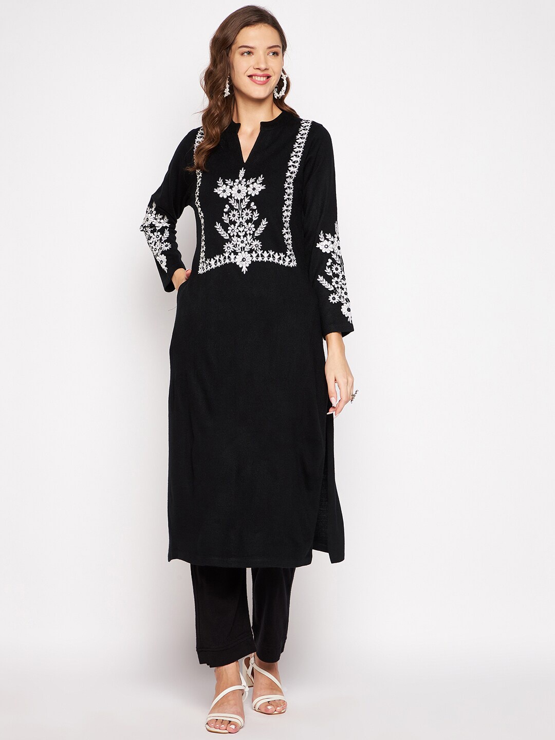 Zigo Winter Wear Women Black & White Floral Embroidered Thread Work Kurta with Trouser
Zigo Winter Wear Women Black & White Floral Embroidered Thread Work Kurta with Trouser