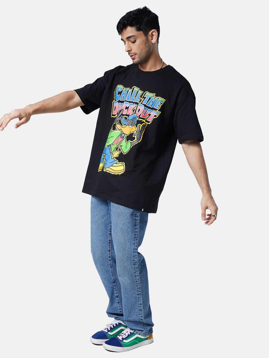 The Souled Store Men Black Looney Tunes Printed Drop-Shoulder Sleeves Oversized T-Shirt
The Souled Store Men Black Looney Tunes Printed Drop-Shoulder Sleeves Oversized T-Shirt
