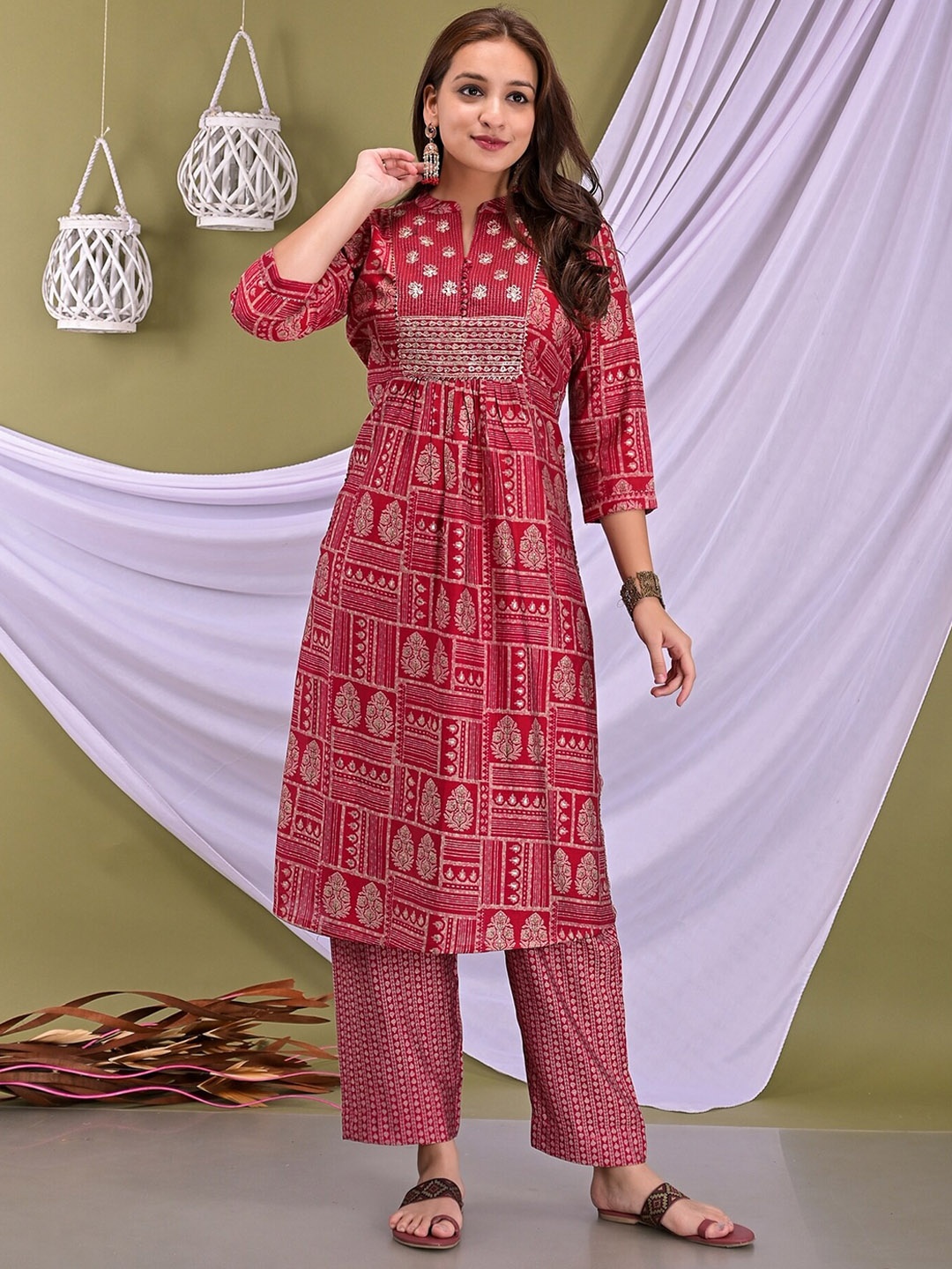 EtnicaWear Women Red Printed Gotta Patti Pure Cotton Kurta with Trouser & Dupatta Set
EtnicaWear Women Red Printed Gotta Patti Pure Cotton Kurta with Trouser & Dupatta Set