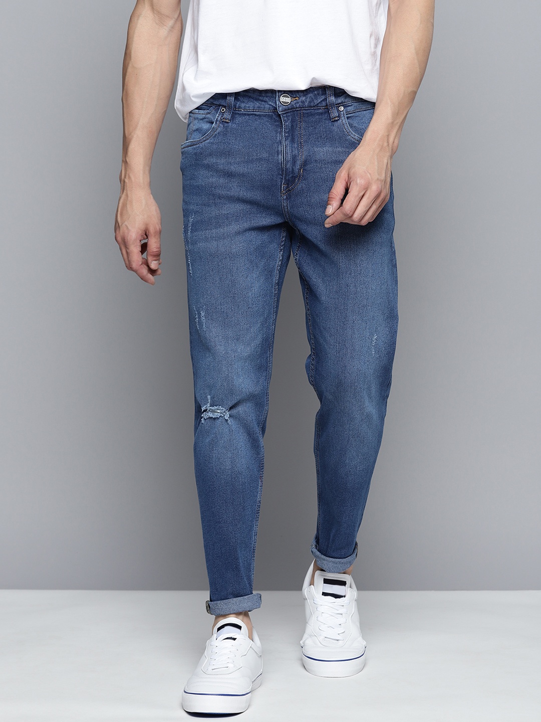 Mast & Harbour Men Carrot Fit Mildly Distressed Light Fade Stretchable Jeans, Navy blue
Mast & Harbour Men Carrot Fit Mildly Distressed Light Fade Stretchable Jeans, Navy blue