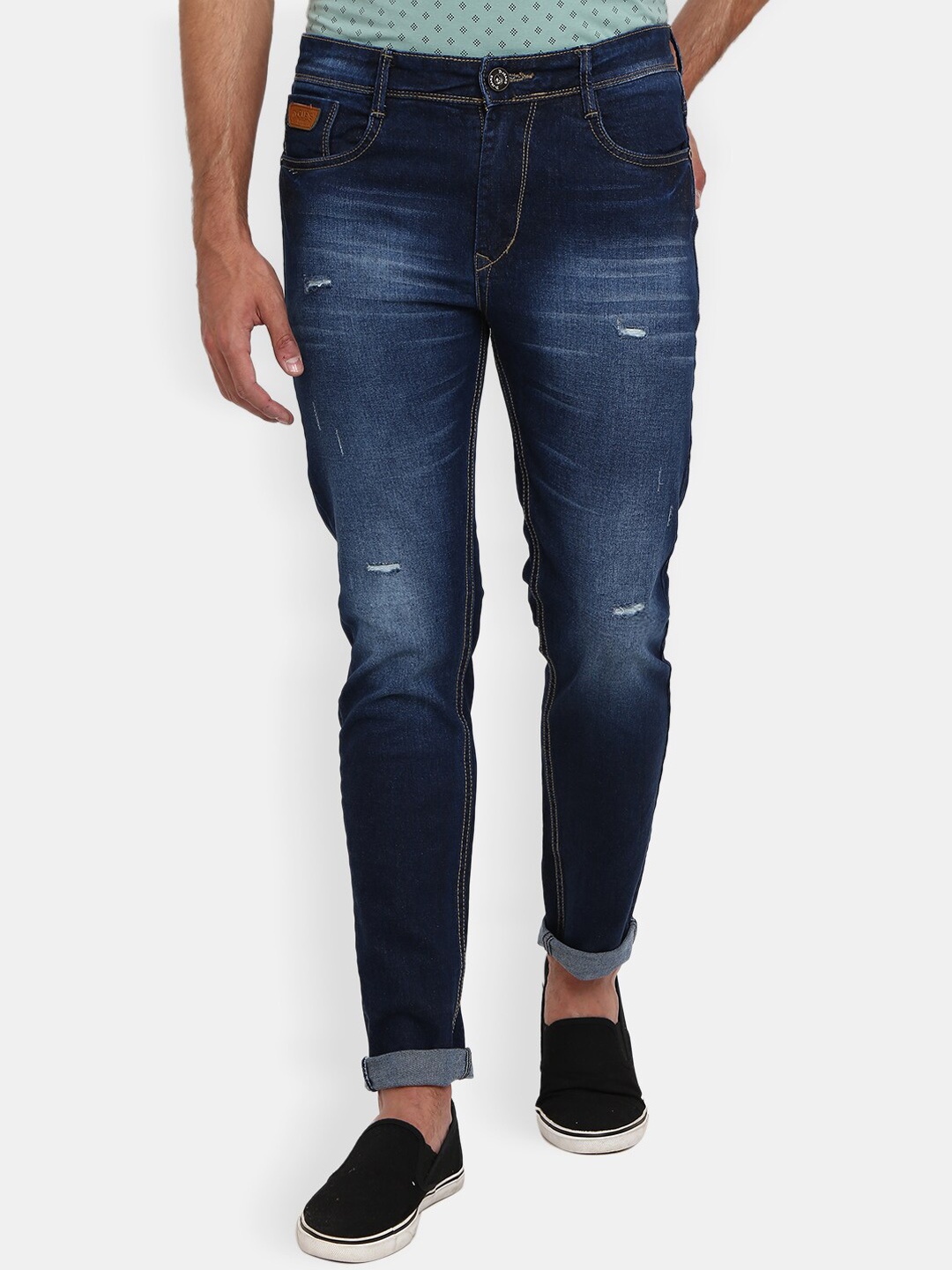 V-Mart Men Blue Classic Slim Fit Mildly Distressed Heavy Fade Cuffed Hem Cotton Jeans
V-Mart Men Blue Classic Slim Fit Mildly Distressed Heavy Fade Cuffed Hem Cotton Jeans