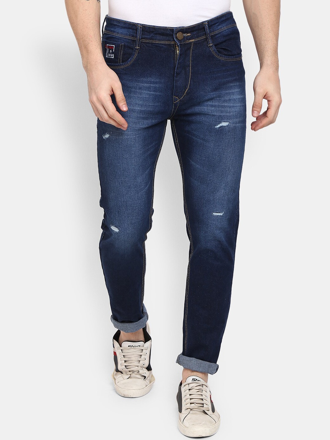 V-Mart Men Blue Classic Slim Fit Mildly Distressed Heavy Fade Cuffed Hem Cotton Jeans
V-Mart Men Blue Classic Slim Fit Mildly Distressed Heavy Fade Cuffed Hem Cotton Jeans