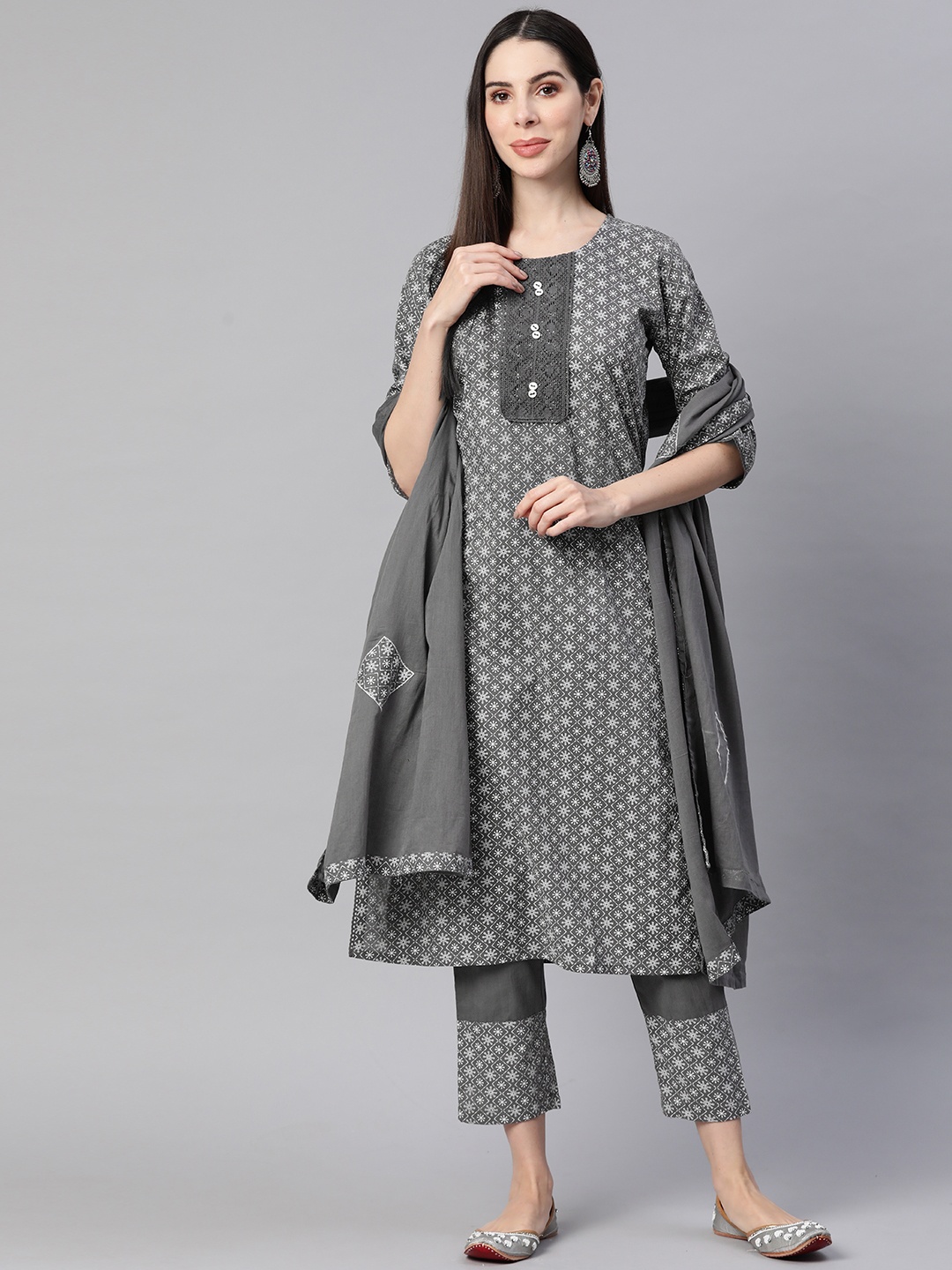 Readiprint Fashions Women Grey Printed Pure Cotton Kurta with Trousers & Dupatta
Readiprint Fashions Women Grey Printed Pure Cotton Kurta with Trousers & Dupatta