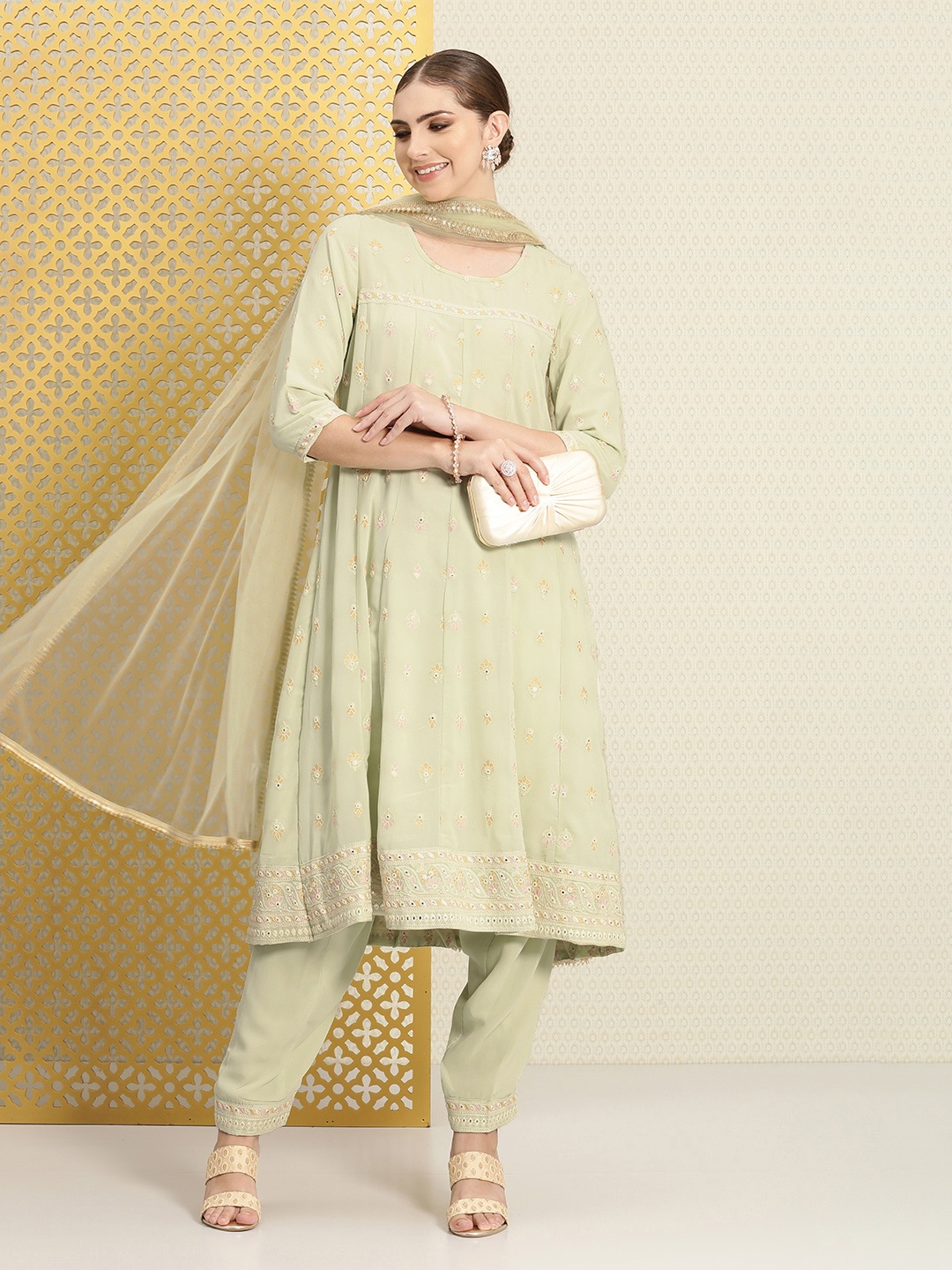 House of Pataudi Women Embroidered Mirror Work Jashn Kurta with Pyjamas & With Dupatta, Green
House of Pataudi Women Embroidered Mirror Work Jashn Kurta with Pyjamas & With Dupatta, Green