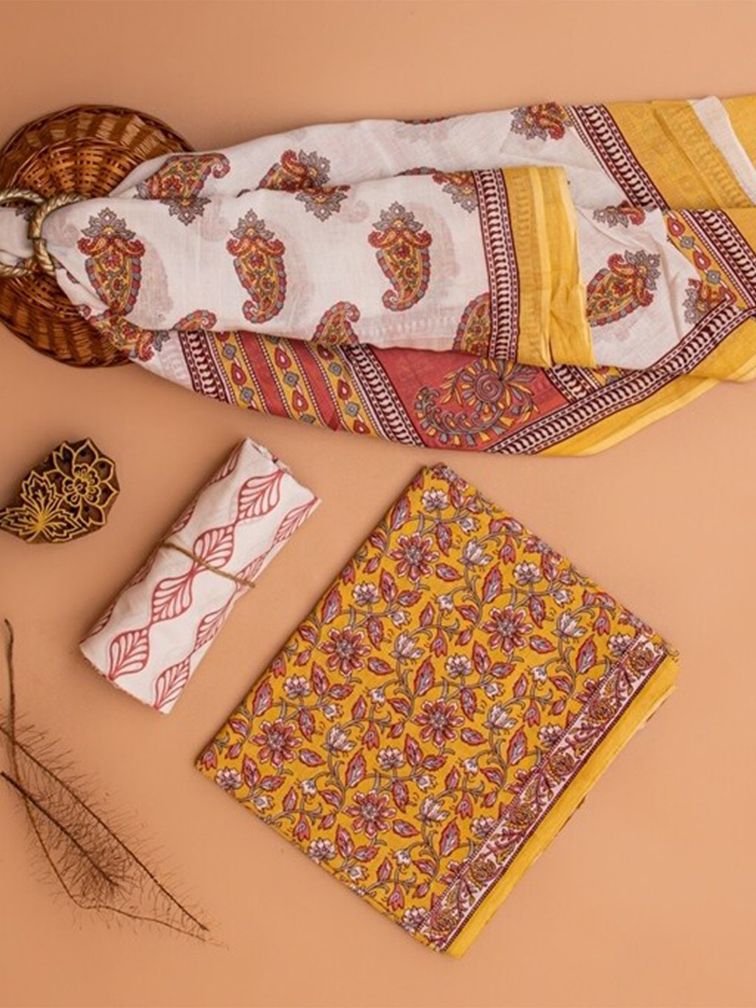 ArtiZenWeaves Women 3 piece Yellow & White Printed Pure Cotton Unstitched Dress Material 
ArtiZenWeaves Women 3 piece Yellow & White Printed Pure Cotton Unstitched Dress Material