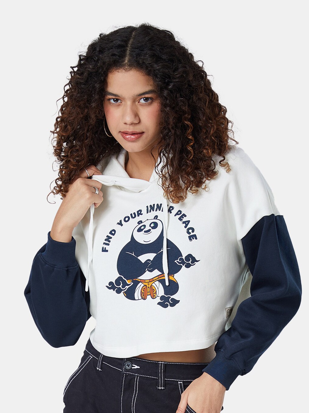 The Souled Store Women White Kung Fu Panda Po & Peace Printed Hooded Oversized Sweatshirt
The Souled Store Women White Kung Fu Panda Po & Peace Printed Hooded Oversized Sweatshirt