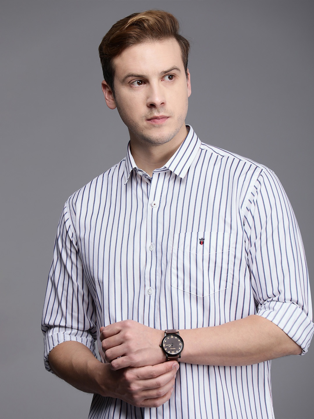 Louis Philippe Sport Men White & Blue Slim Fit Vertical Striped Pure Cotton Casual Shirt
Louis Philippe Sport Men White & Blue Slim Fit Vertical Striped Pure Cotton Casual Shirt