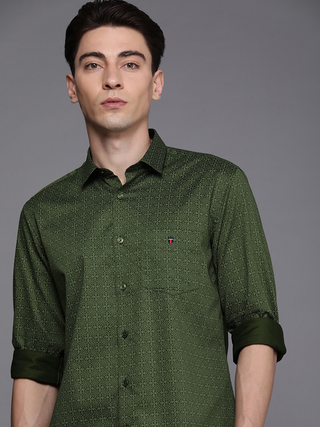 Louis Philippe Sport Men Slim Fit Ethnic Motifs Printed Pure Cotton Casual Shirt, Olive
Louis Philippe Sport Men Slim Fit Ethnic Motifs Printed Pure Cotton Casual Shirt, Olive