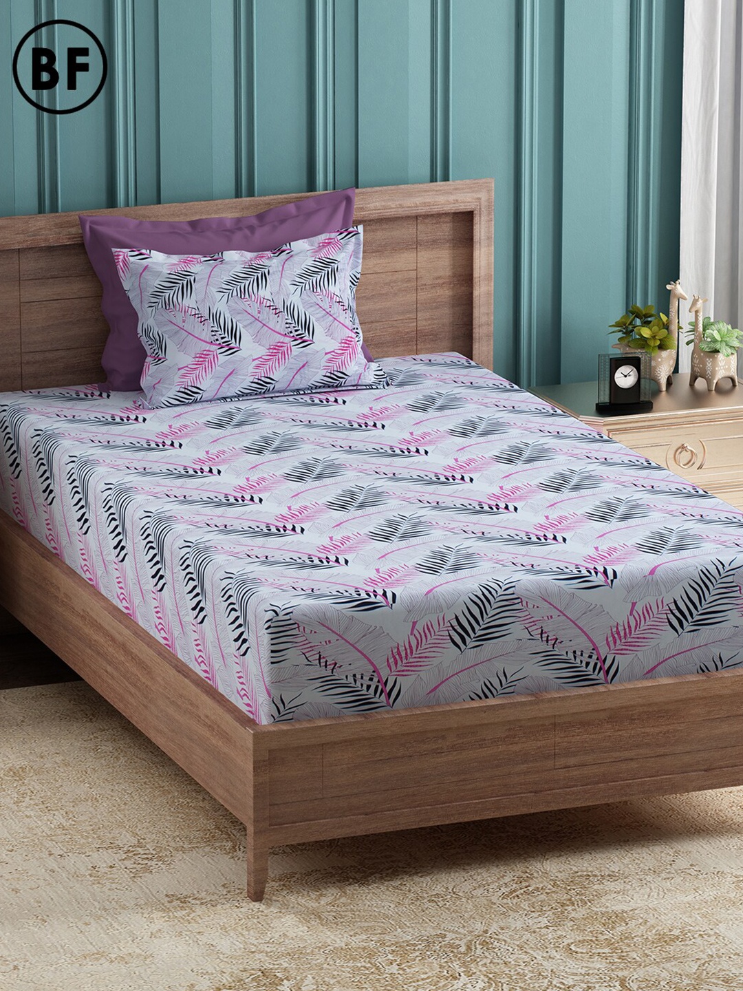 Story@home Pink & Black Conversational 144 TC Cotton Single Bedsheet with 1 Pillow Cover
Story@home Pink & Black Conversational 144 TC Cotton Single Bedsheet with 1 Pillow Cover