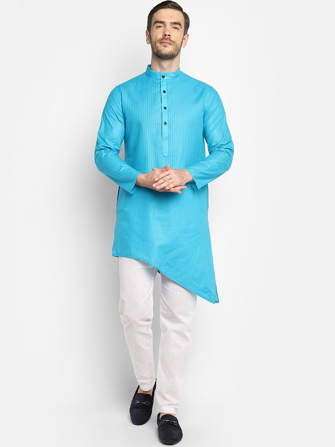 DEVOILER Mandarin Collar Long Sleeves Straight Fit Asymmetric Hemline Cotton Kurta, Blue
DEVOILER Mandarin Collar Long Sleeves Straight Fit Asymmetric Hemline Cotton Kurta, Blue