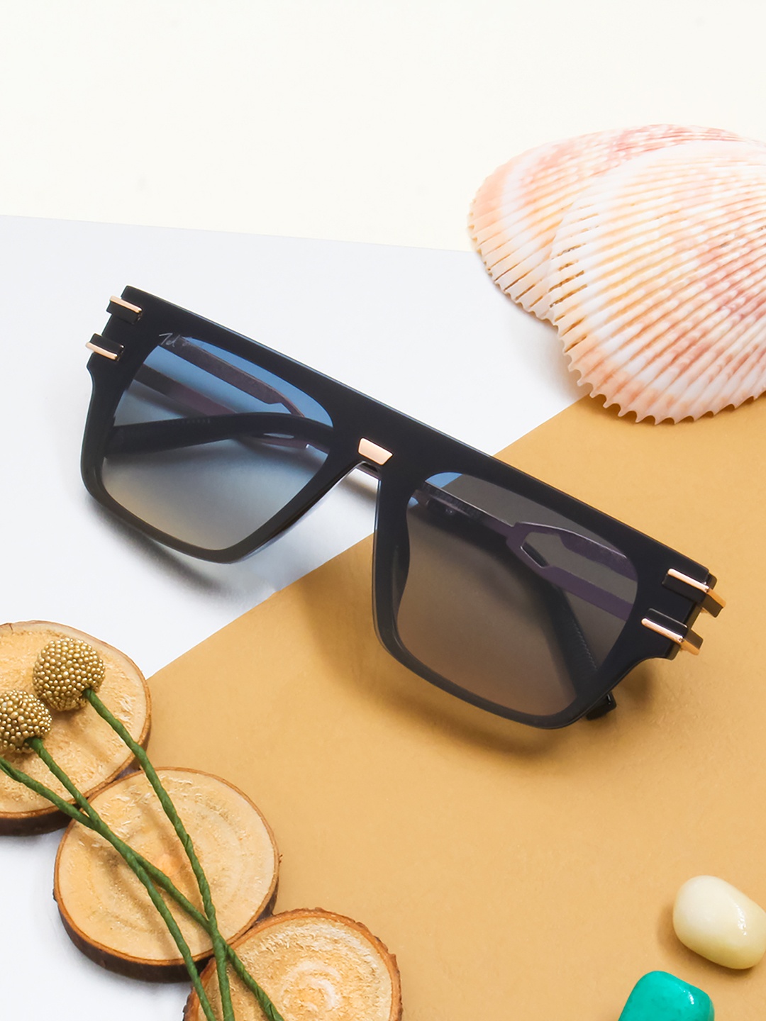 Ted Smith Unisex Blue Lens & Black Wayfarer Sunglasses with UV Protected Lens VAPOR_C7
Ted Smith Unisex Blue Lens & Black Wayfarer Sunglasses with UV Protected Lens VAPOR_C7