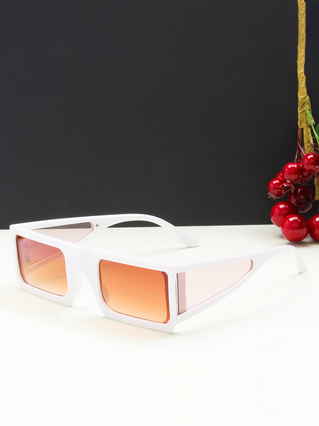 Ted Smith Unisex Brown Lens & White Shield Sunglasses with UV Protected Lens DOPE_C4-Brown
Ted Smith Unisex Brown Lens & White Shield Sunglasses with UV Protected Lens DOPE_C4-Brown