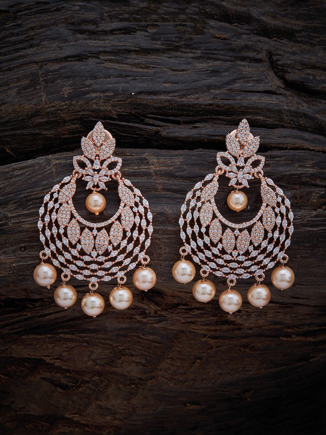 Kushal's Fashion Jewellery White & Rose Gold-Plated CZ Studded Crescent Shaped Chandbalis
Kushal's Fashion Jewellery White & Rose Gold-Plated CZ Studded Crescent Shaped Chandbalis