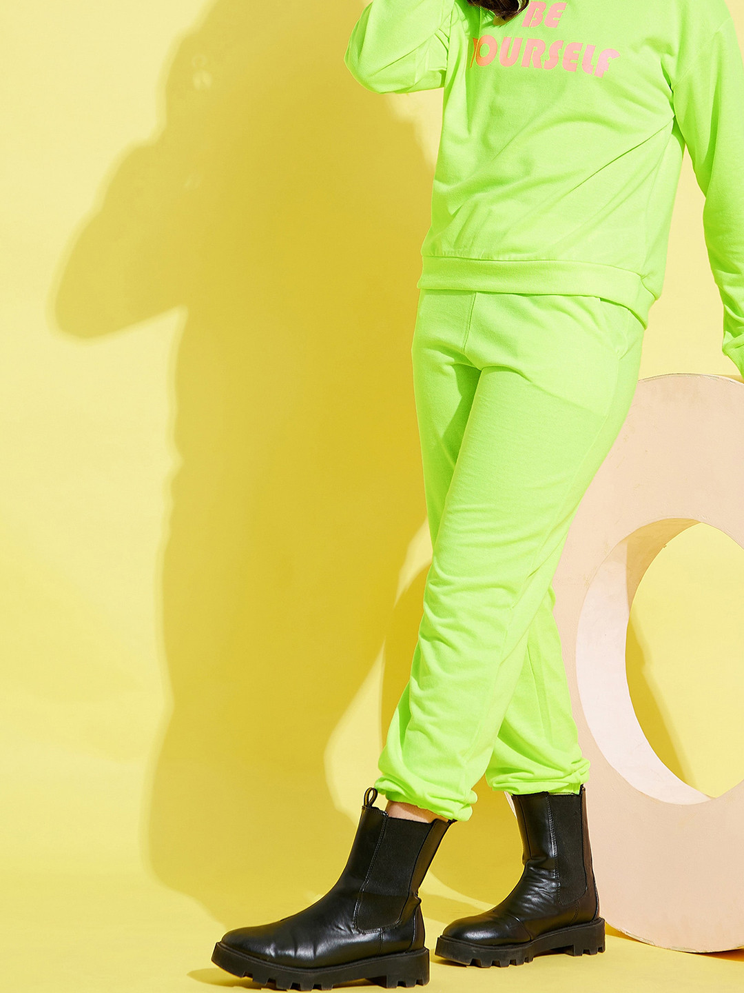 Noh.Voh - SASSAFRAS Kids Girls Fluorescent Green Solid Joggers 
Noh.Voh - SASSAFRAS Kids Girls Fluorescent Green Solid Joggers