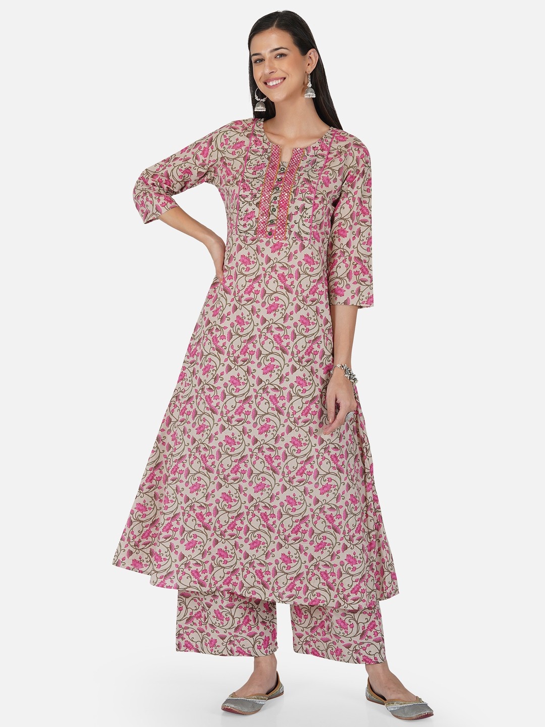 METRO-FASHION Women Pink Floral Printed Mirror Work Kurta with Palazzos & With Dupatta
METRO-FASHION Women Pink Floral Printed Mirror Work Kurta with Palazzos & With Dupatta