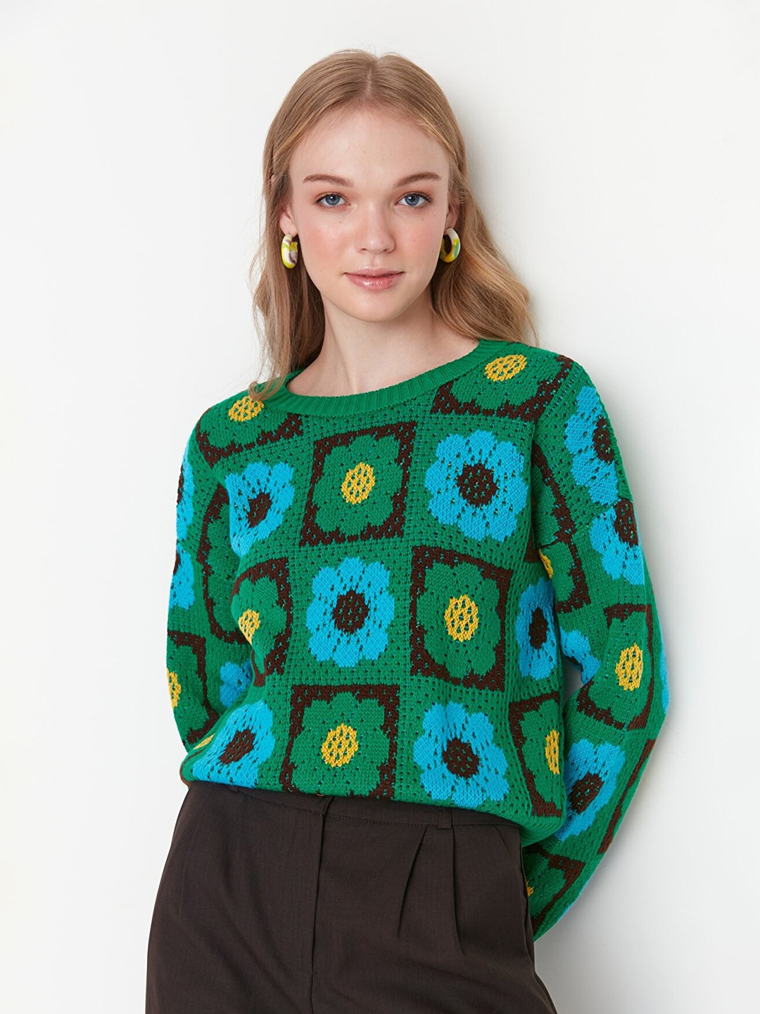 Trendyol Women Green & Blue Floral Acrylic Pullover