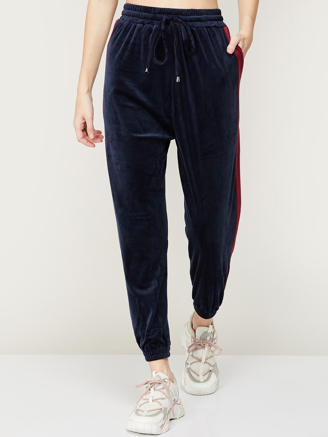 Ginger by Lifestyle Women Navy Blue Pleated Joggers