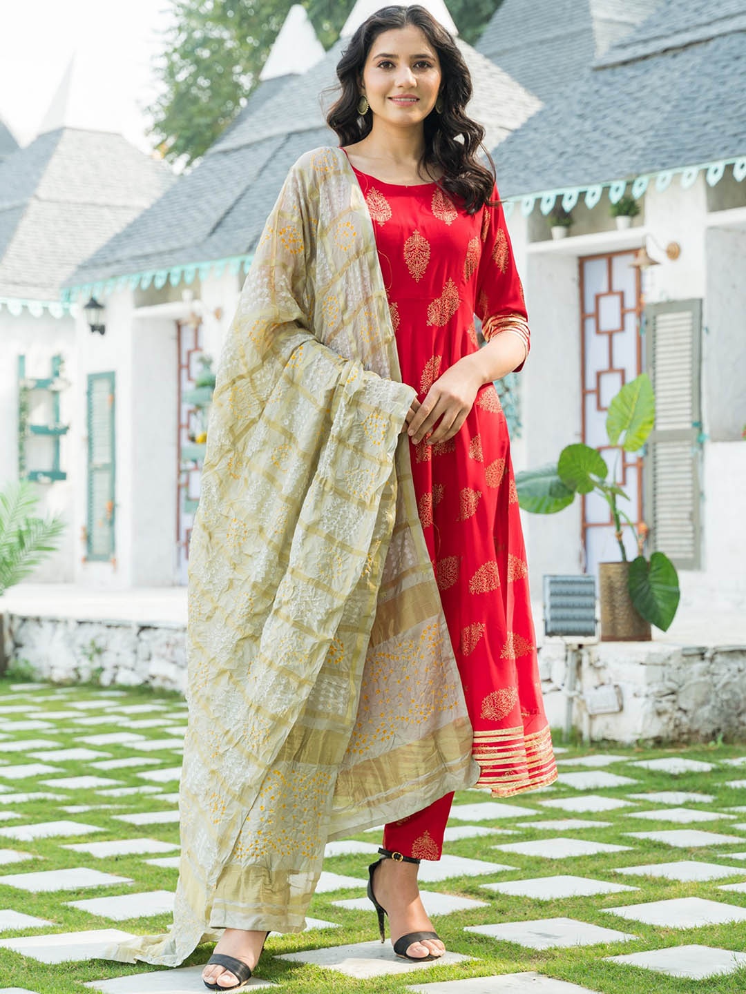 PHEETA Women Red Ethnic Motifs Printed Layered Gotta Patti Kurta with Trousers & With Dupatta
PHEETA Women Red Ethnic Motifs Printed Layered Gotta Patti Kurta with Trousers & With Dupatta
