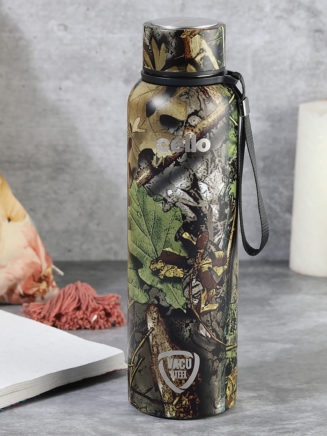 Cello Green Printed Duro Tuff Steel Series Deezee Kent Stainless Steel Water Bottle 900 ML
Cello Green Printed Duro Tuff Steel Series Deezee Kent Stainless Steel Water Bottle 900 ML