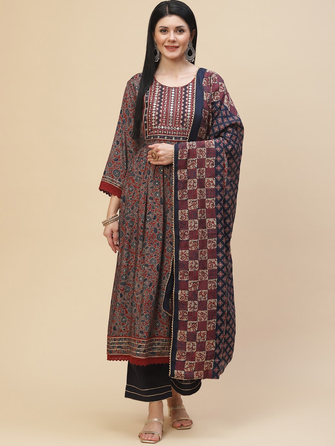 Meena Bazaar Women Maroon Floral Printed Empire Mirror Work Kurta with Trousers & With Dupatta
Meena Bazaar Women Maroon Floral Printed Empire Mirror Work Kurta with Trousers & With Dupatta