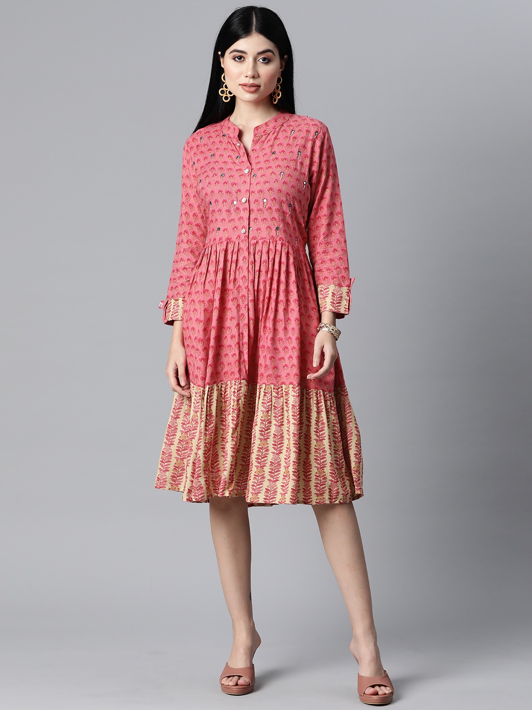 HIGHLIGHT FASHION EXPORT Women Pink & Beige Floral Print Fit & Flare Midi Dress
HIGHLIGHT FASHION EXPORT Women Pink & Beige Floral Print Fit & Flare Midi Dress