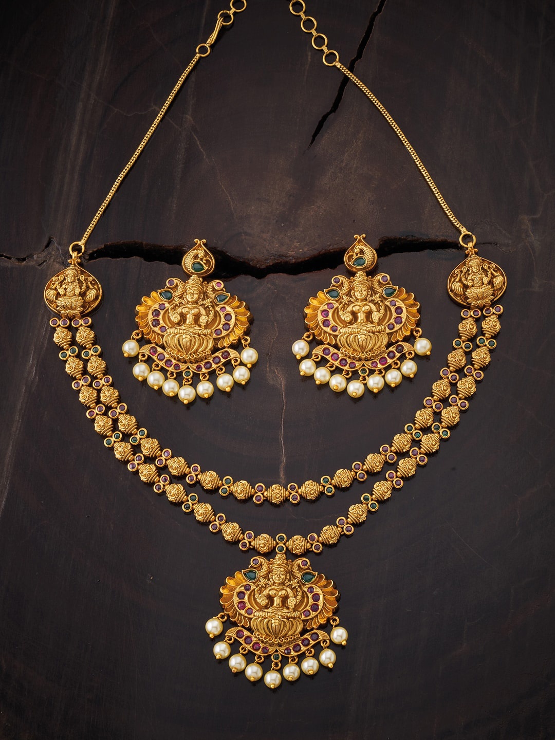 Kushal's Fashion Jewellery Women Gold-Plated Ruby & Green Stones-Studded Jewellery Set, Red
Kushal's Fashion Jewellery Women Gold-Plated Ruby & Green Stones-Studded Jewellery Set, Red