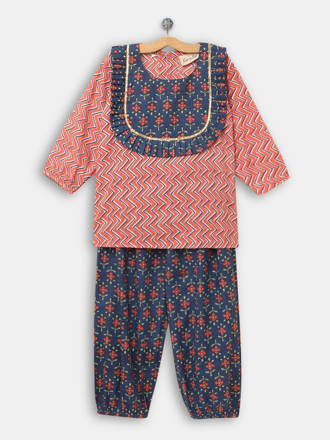 Hopscotch Girls Peach-Coloured Ethnic Motifs Printed Pure Cotton Kurta with Pyjamas
Hopscotch Girls Peach-Coloured Ethnic Motifs Printed Pure Cotton Kurta with Pyjamas