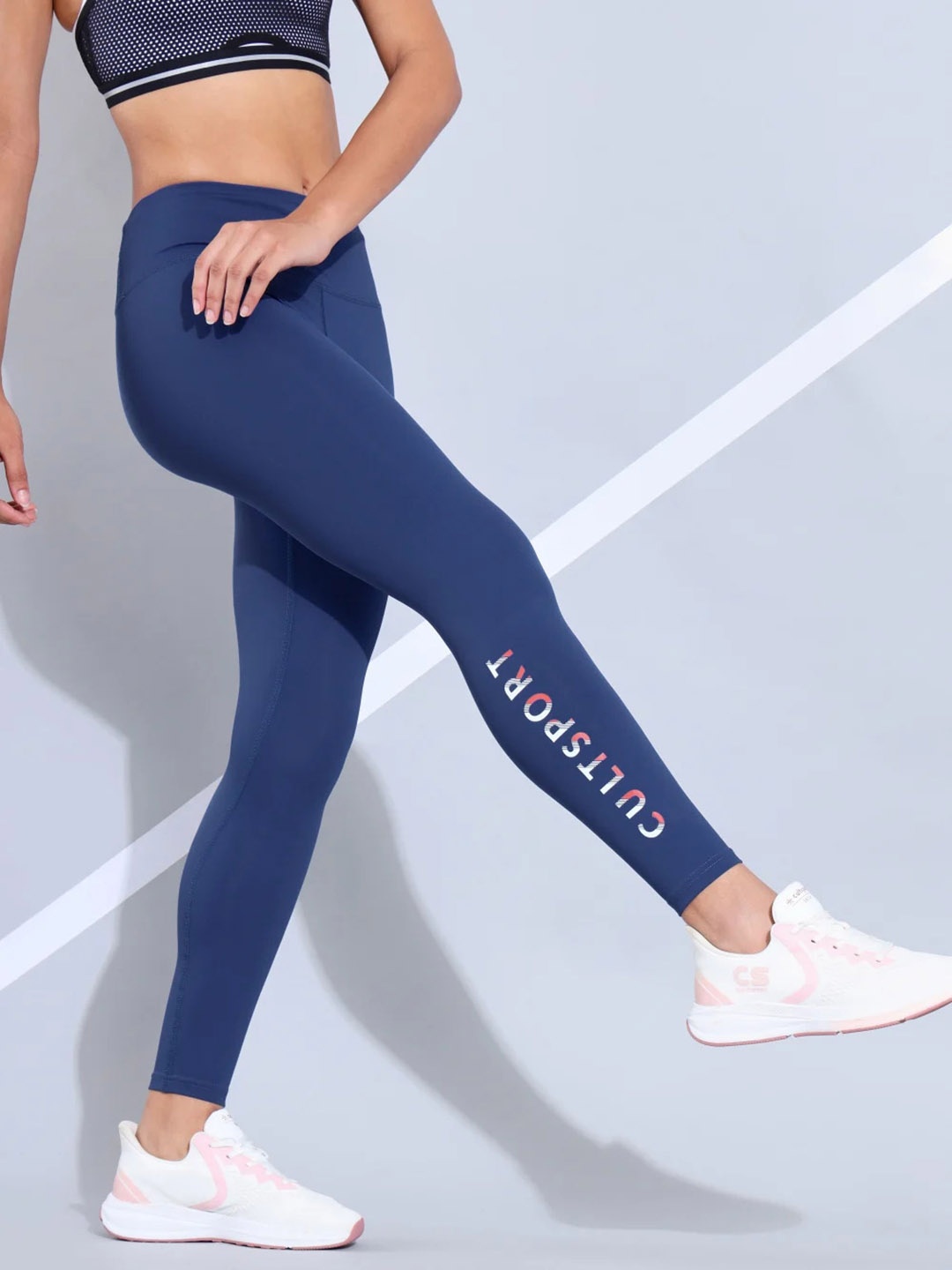 Cultsport Women Graphic Print Absolute Fit Tights, Navy blue