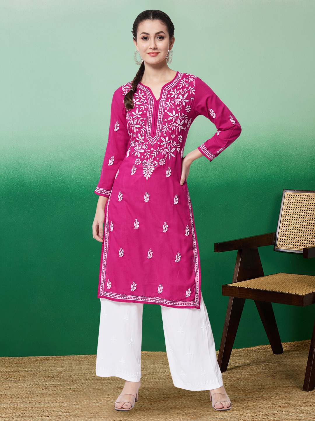 PARAMOUNT CHIKAN Women Magenta Chikankari Hand Embroidered Magenta Straight Kurta
PARAMOUNT CHIKAN Women Magenta Chikankari Hand Embroidered Magenta Straight Kurta