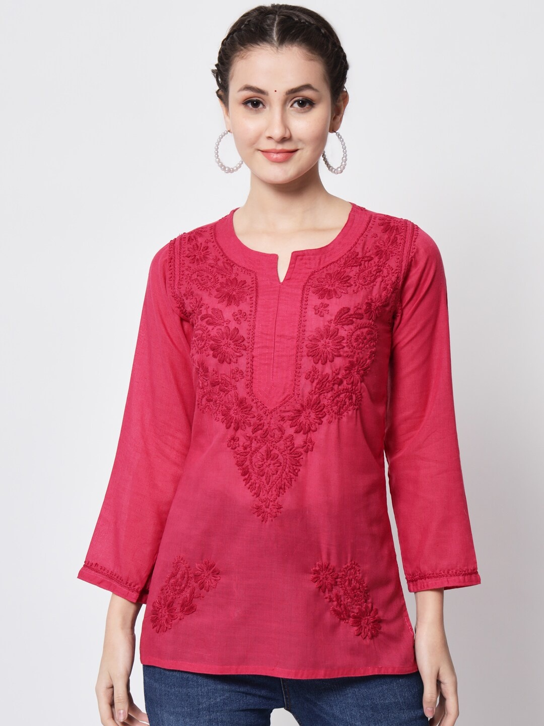 PARAMOUNT CHIKAN Magenta Ethnic Motifs Embroidered Chikankari Pure Cotton Chikankari Kurti
PARAMOUNT CHIKAN Magenta Ethnic Motifs Embroidered Chikankari Pure Cotton Chikankari Kurti