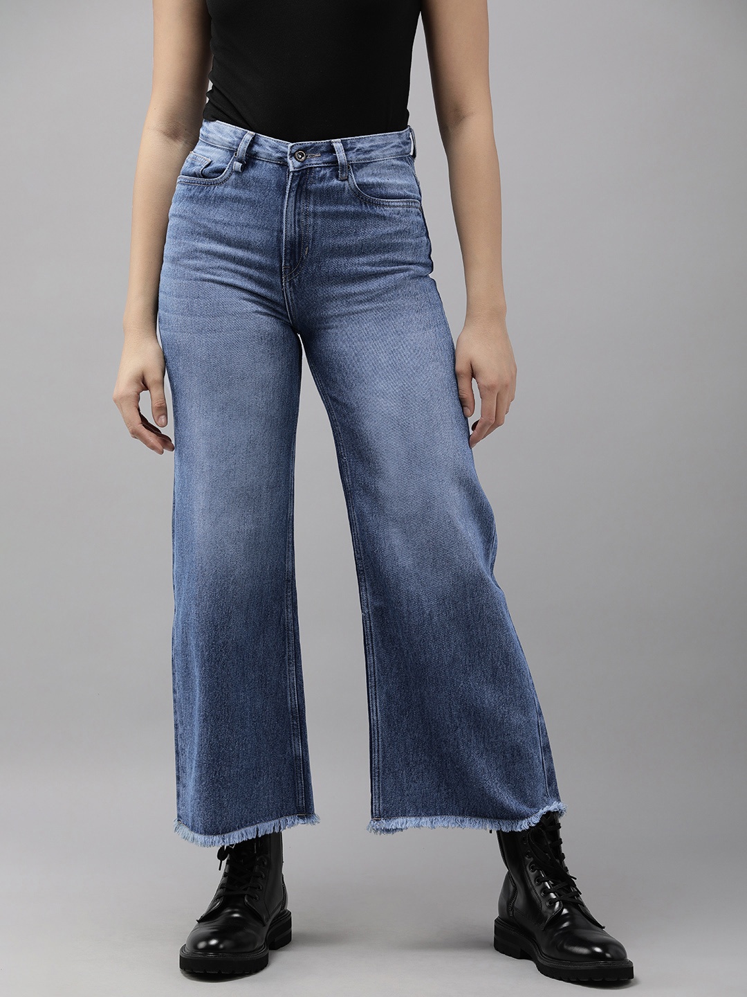 The Roadster Life Co. Women Pure Cotton Light Fade Mid-Rise Wide Leg Casual Jeans, Blue
The Roadster Life Co. Women Pure Cotton Light Fade Mid-Rise Wide Leg Casual Jeans, Blue