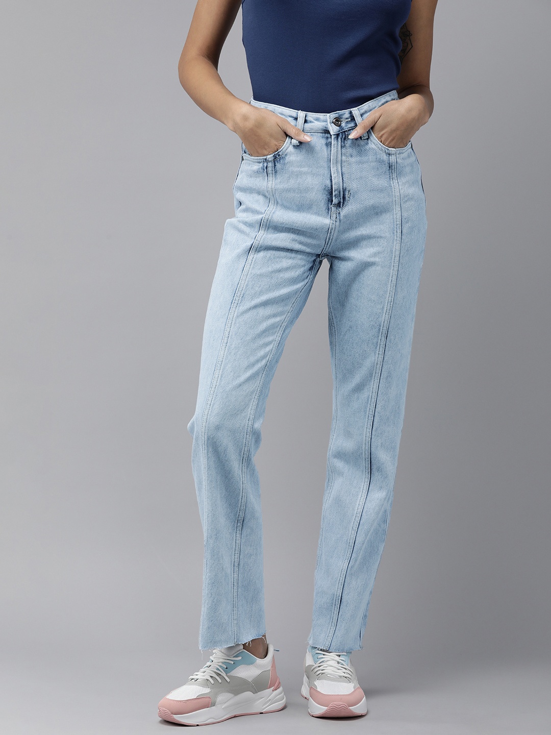 The Roadster Life Co. Women Pure Cotton Straight Fit High-Rise Heavy Fade Jeans, Blue
The Roadster Life Co. Women Pure Cotton Straight Fit High-Rise Heavy Fade Jeans, Blue