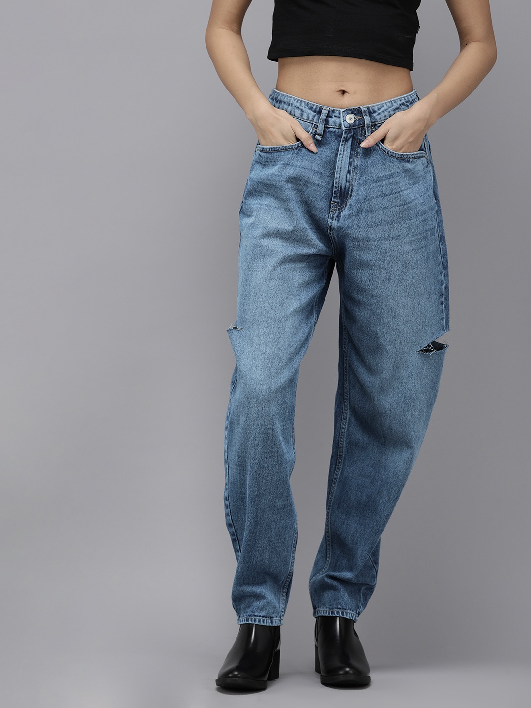 The Roadster Life Co. Women Pure Cotton Baggy Fit High-Rise Slash Knee Heavy Fade Jeans, Blue
The Roadster Life Co. Women Pure Cotton Baggy Fit High-Rise Slash Knee Heavy Fade Jeans, Blue