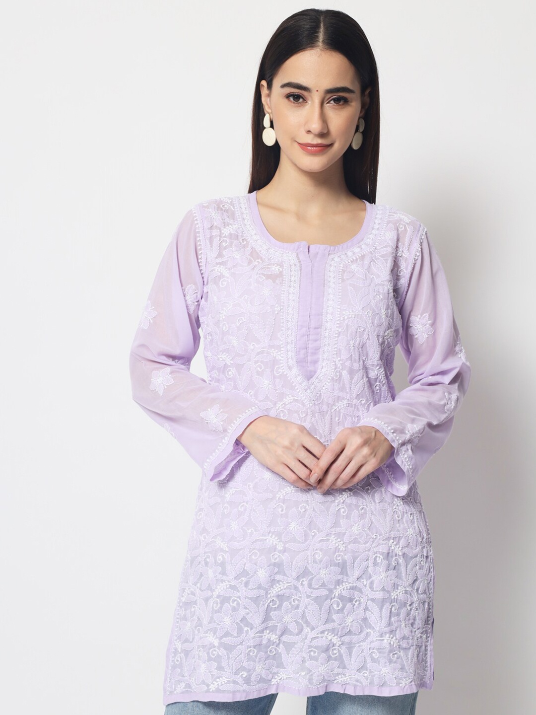 PARAMOUNT CHIKAN Mauve & White Ethnic Motifs Embroidered Chikankari Pure Cotton Chikankari Kurti
PARAMOUNT CHIKAN Mauve & White Ethnic Motifs Embroidered Chikankari Pure Cotton Chikankari Kurti