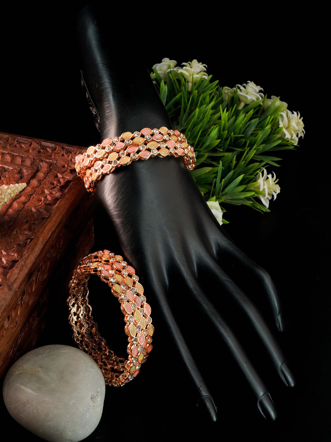 GRIIHAM Set Of 4 Rose Gold & Pink Rose Gold Plated AD Studded Bangle
GRIIHAM Set Of 4 Rose Gold & Pink Rose Gold Plated AD Studded Bangle