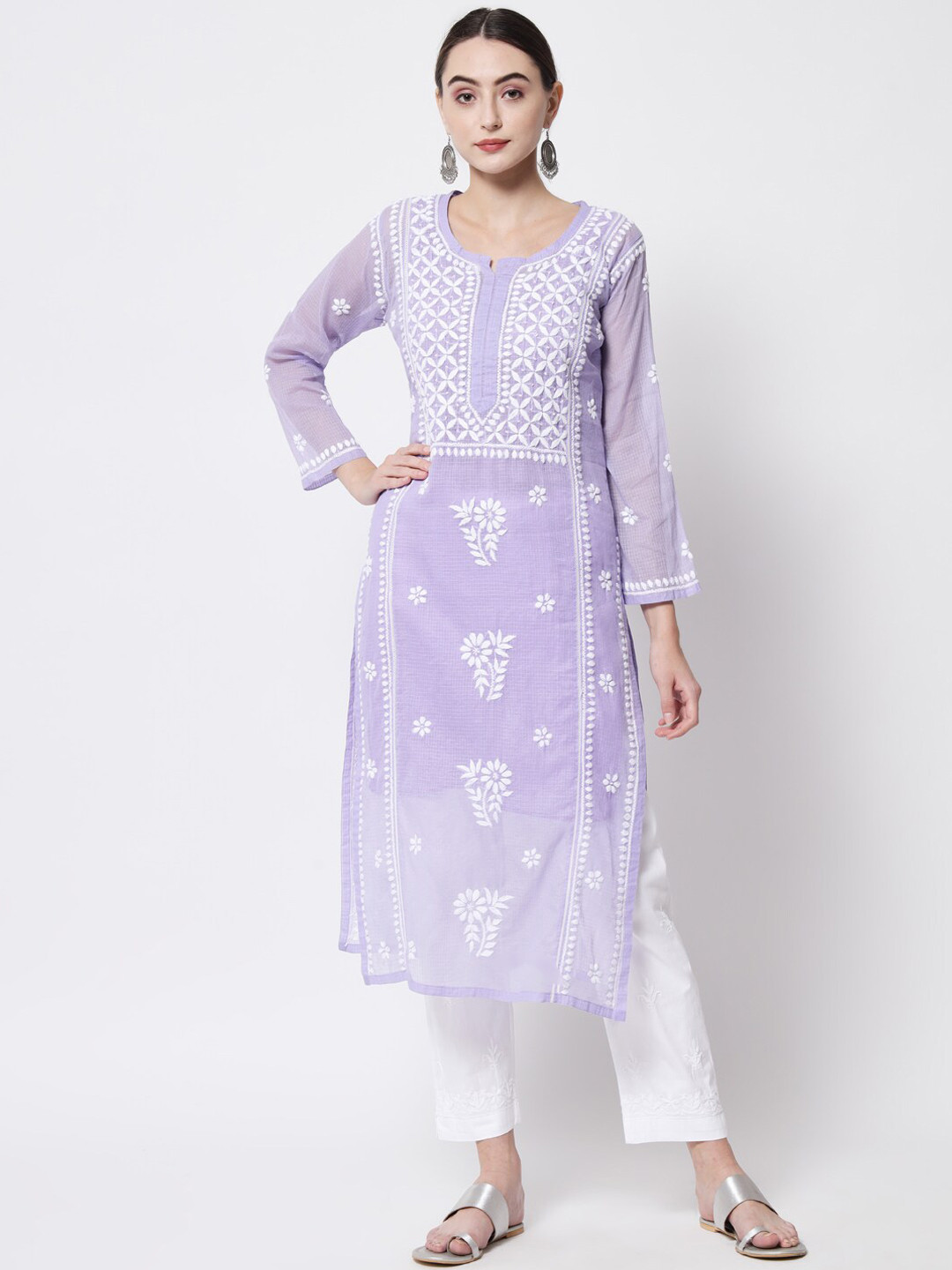 PARAMOUNT CHIKAN Women Mauve Chikankari Embroidered Ethnic Motifs Cotton Straight Kurta
PARAMOUNT CHIKAN Women Mauve Chikankari Embroidered Ethnic Motifs Cotton Straight Kurta