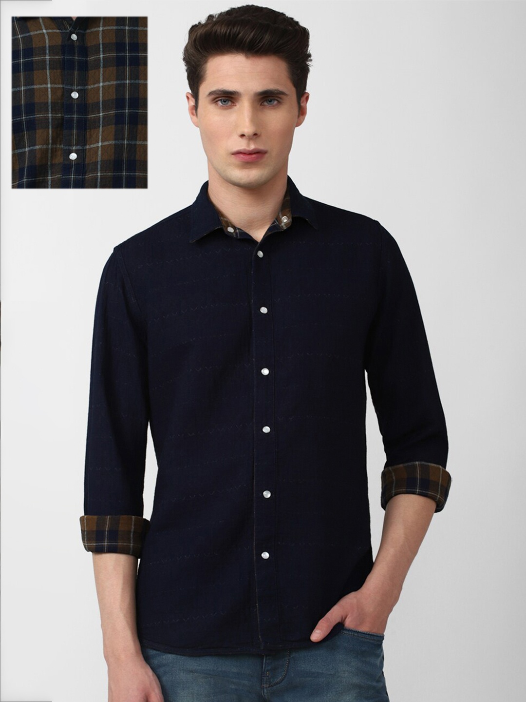 VAN HEUSEN DENIM LABS Men Navy Blue Slim Fit Tartan Checks Reversible Cotton Casual Shirt
VAN HEUSEN DENIM LABS Men Navy Blue Slim Fit Tartan Checks Reversible Cotton Casual Shirt